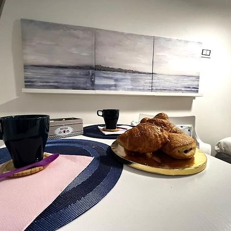 Tiny House In Centro Apartment Bari Bagian luar foto